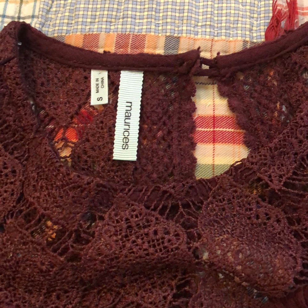 Long sleeve cut out blouse - Picture 4 of 4